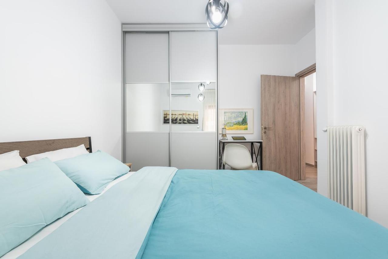 Apartment West *